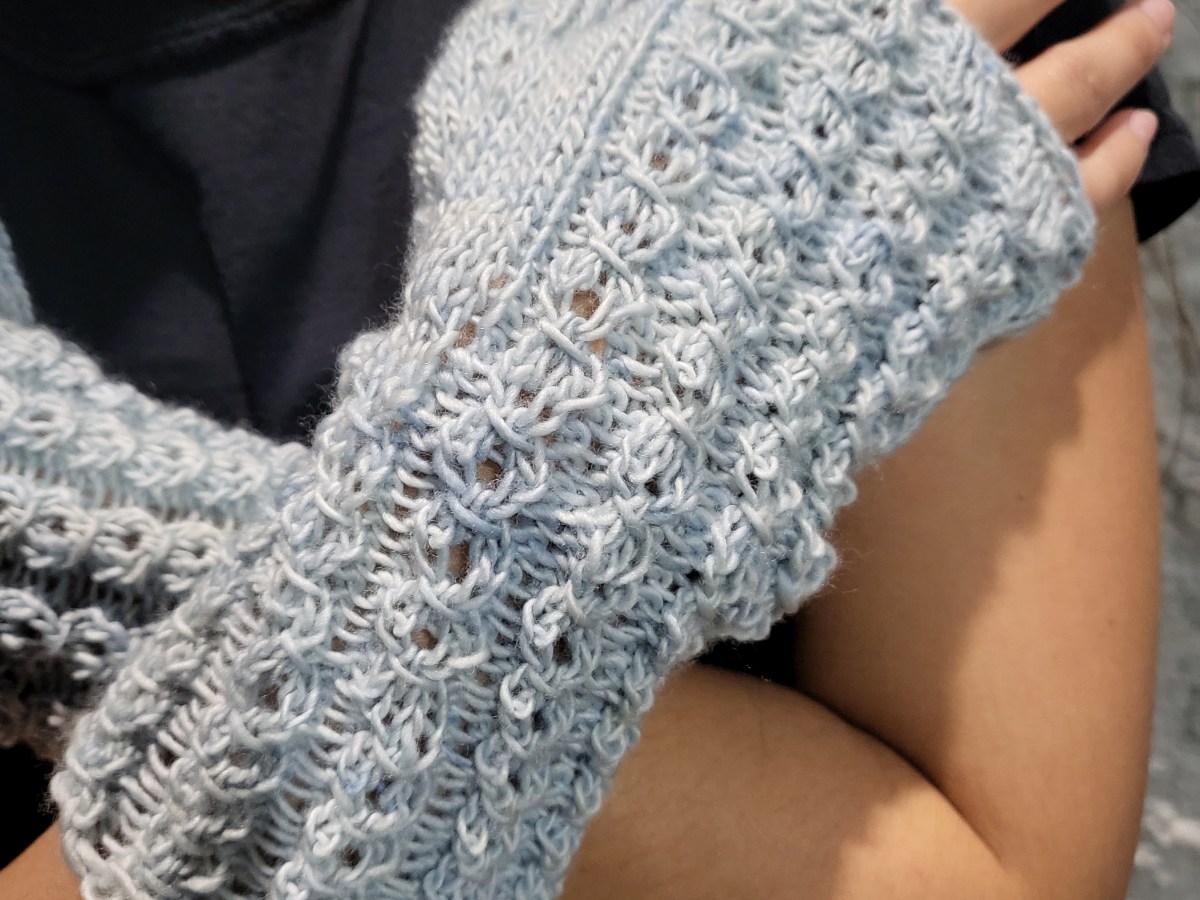 Lace Fingerless Gloves